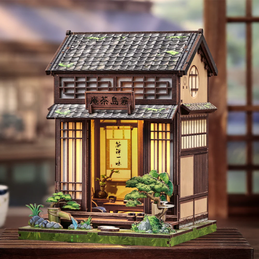 Diorama of a Japanese ramen stall.